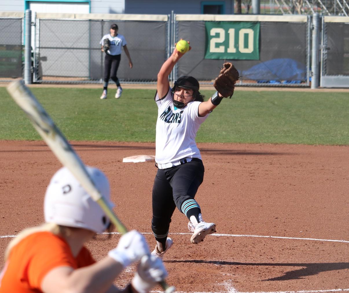 Falcons continue to roll, sweep two from Lassen