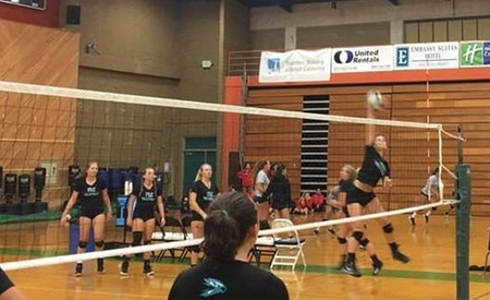 Volleyball team cruises to victory over Napa valley